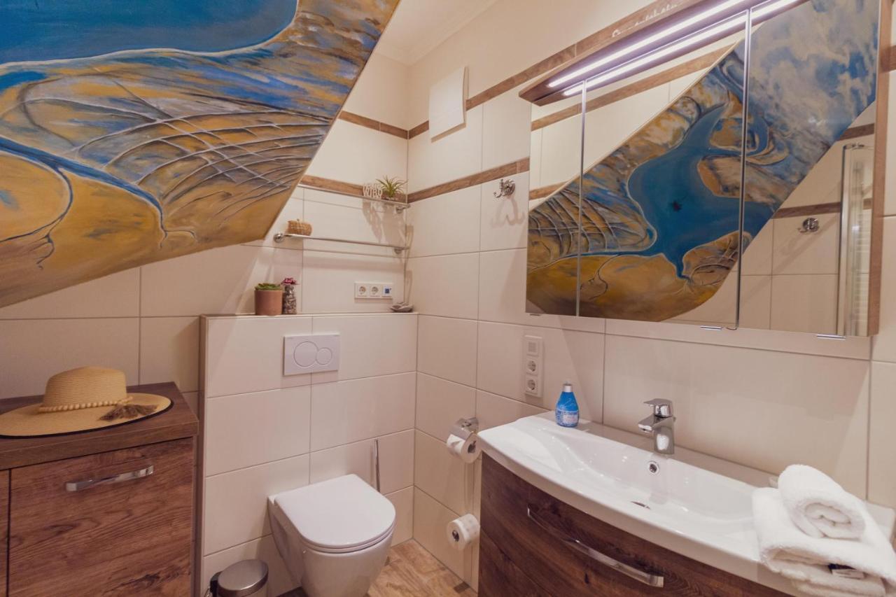 Up Besoeoek - Magnolie Mit Sauna Krummhörn Exteriér fotografie